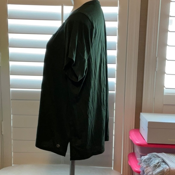 dip Dark Green Short Sleeve V-Neck Tee - Picture 4 of 6